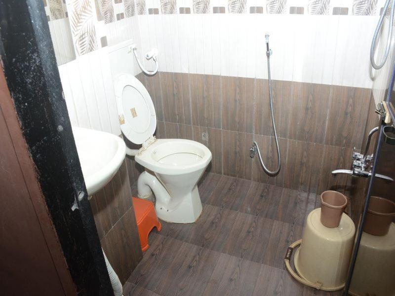 Nilraj Lodge Ratnagiri Exterior photo